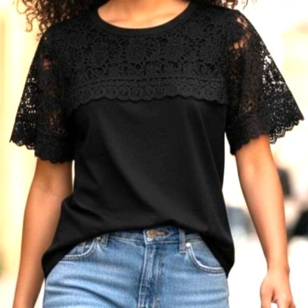Adrianna Papell Black Lace Yoke Top Short Sleeve Scallop Trim Rayon Size S EUC